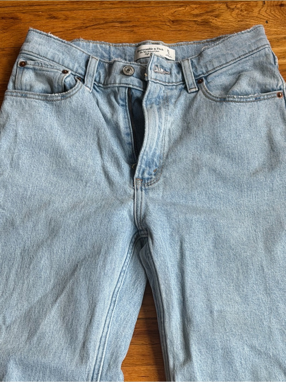 Abercrombie & Fitch The ’90s Relaxed High Rise Jeans – Size 25 - Picture 3 of 11